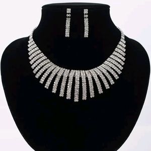 SILVER rhinestone necklace set